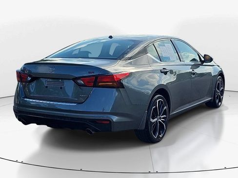 Used 2023 Nissan Altima 2.5 SR w/ SR Premium Package AWD/4WD image 6