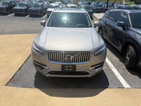 Used 2023 Volvo XC90 B6 Ultimate w/ Protection Package Premier AWD/4WD image 1