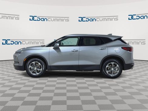 Used 2025 Chevrolet Blazer LT FWD image 5