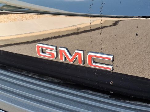 Used 2025 GMC Yukon Denali w/ Denali Reserve Package AWD/4WD image 29