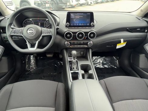 Used 2025 Nissan Sentra SV w/ Trunk Package FWD image 20