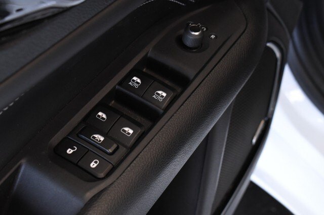 Used 2023 Jeep Compass High Altitude AWD/4WD image 25