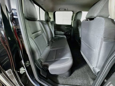 Used 2022 Nissan Frontier SV RWD image 33