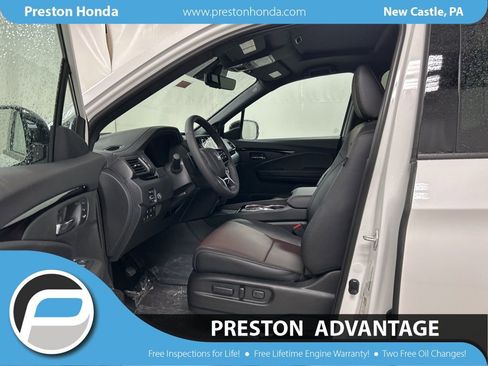 New 2026 Honda Ridgeline Black Edition image 9