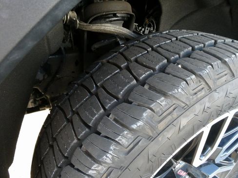 Certified 2021 GMC Sierra 1500 AT4 image 15