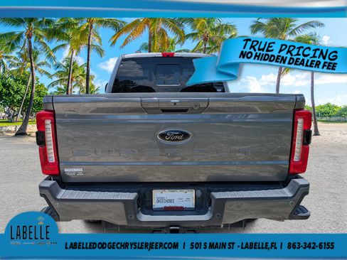 Used 2023 Ford F250 Lariat w/ Black Appearance Package AWD/4WD image 4