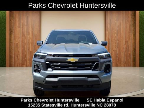 New 2026 Chevrolet Colorado LT w/ LT Convenience Package AWD/4WD image 2
