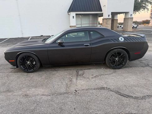 Used 2021 Dodge Challenger R/T image 4