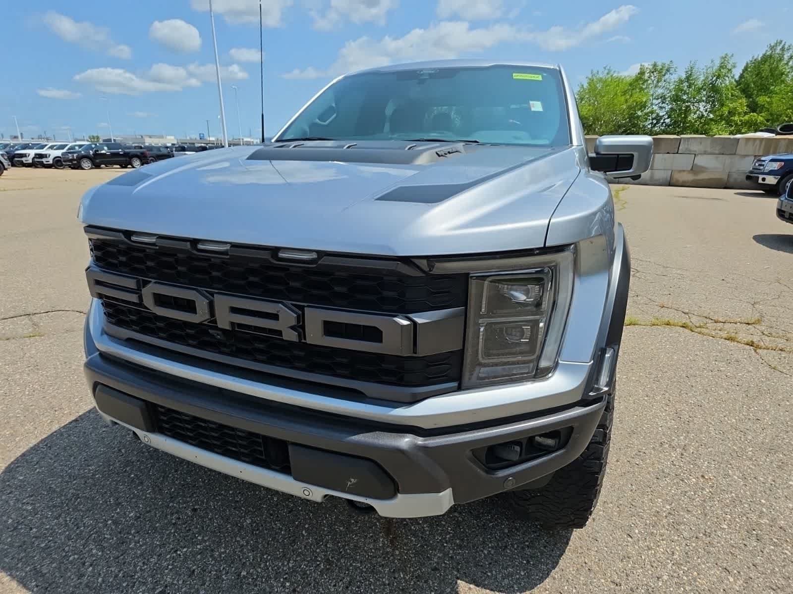 Certified 2022 Ford F150 Raptor w/ Raptor 37 Performance Package AWD/4WD image 2