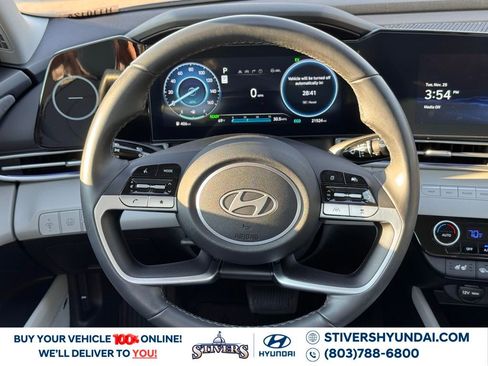 Certified 2025 Hyundai Elantra Limited w/ Cargo Package image 26
