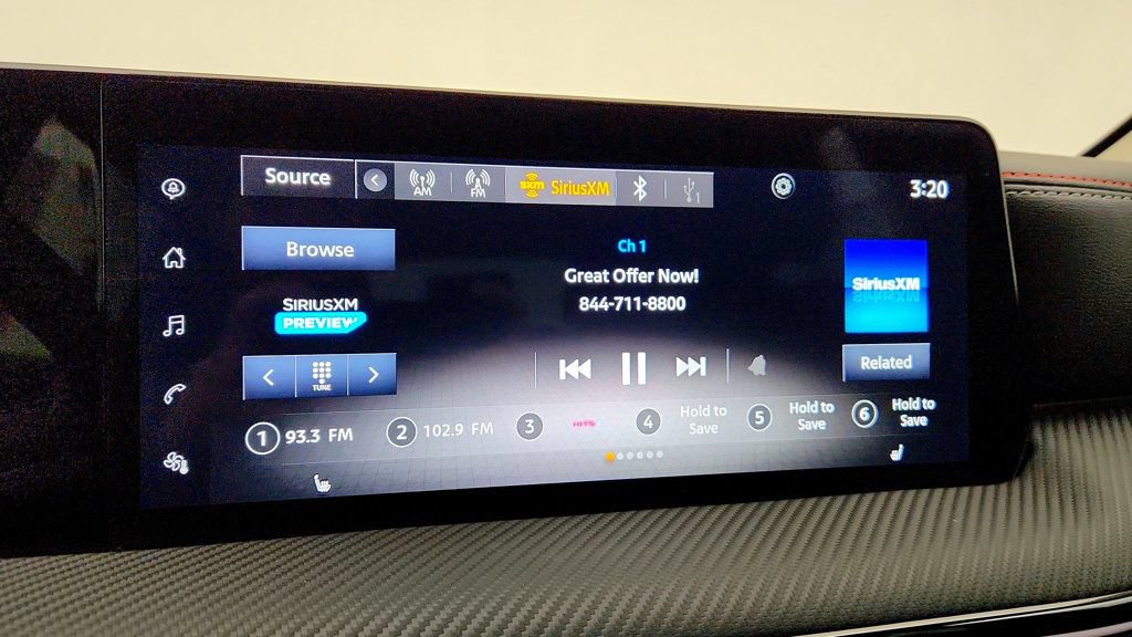 Used 2025 Nissan Kicks SR w/ SR Premium Package AWD/4WD image 18