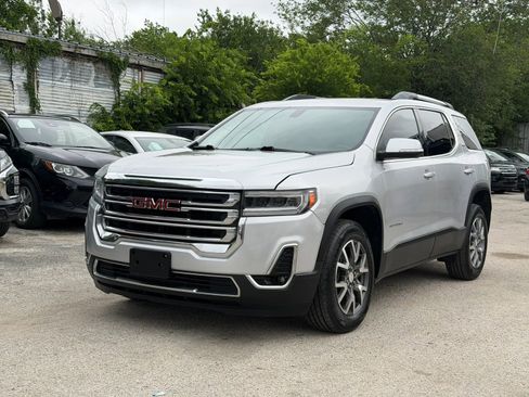 Used 2020 GMC Acadia SLT FWD image 3