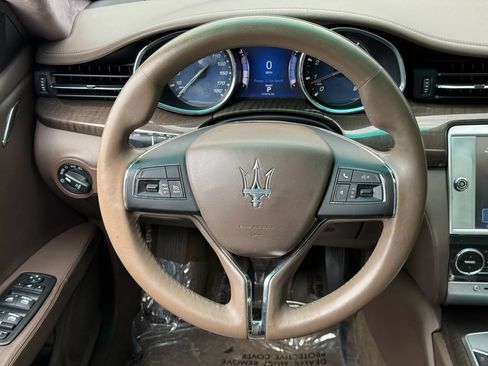 Used 2015 Maserati Quattroporte S Q4 AWD/4WD image 17