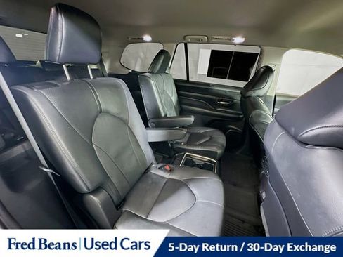 Used 2024 Toyota Grand Highlander Limited image 29