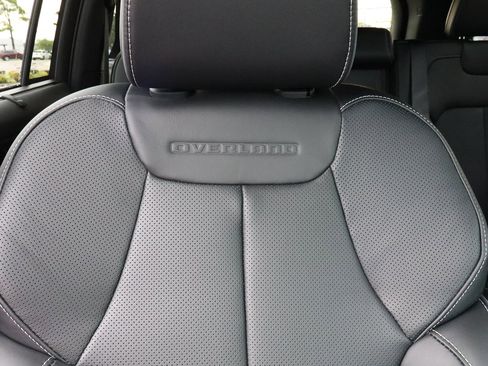 New 2025 Jeep Grand Cherokee Overland w/ Luxury Tech Group IV image 33