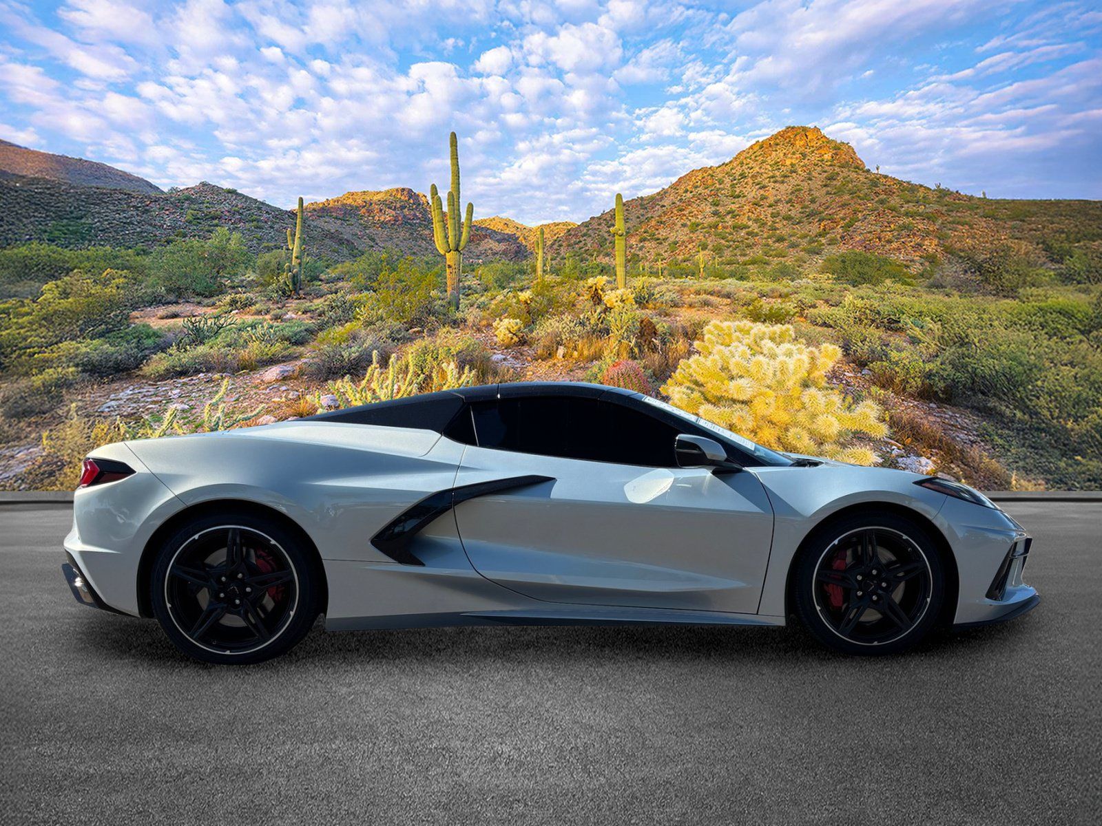 Used 2021 Chevrolet Corvette Stingray Premium Conv w/ Z51 Performance Package RWD image 3