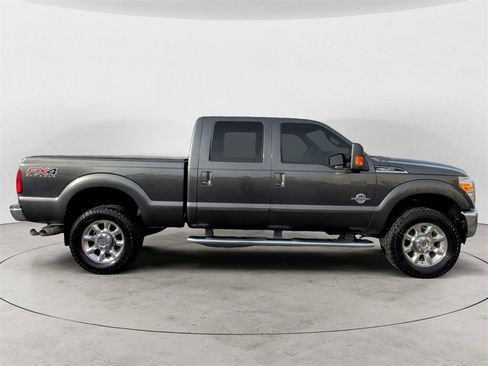 Used 2015 Ford F350 Lariat w/ Lariat Interior Package image 6