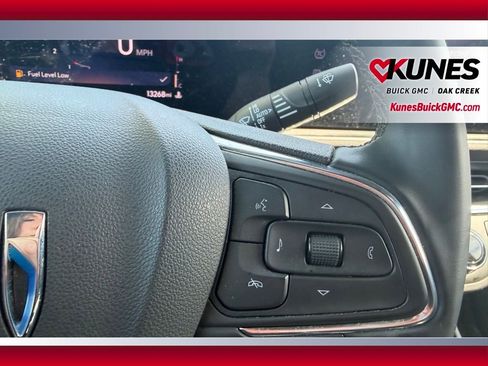 Used 2025 Buick Envista Sport Touring w/ Convenience I Package FWD image 18