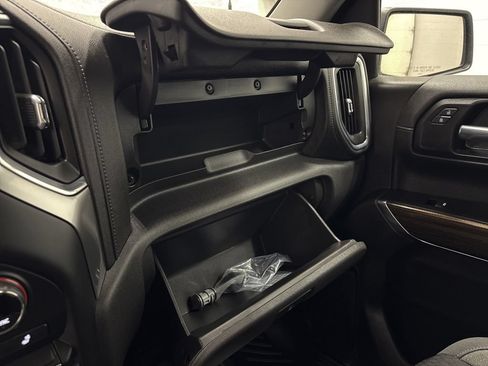 Used 2020 Chevrolet Silverado 1500 LT w/ All-Star Edition AWD/4WD image 28