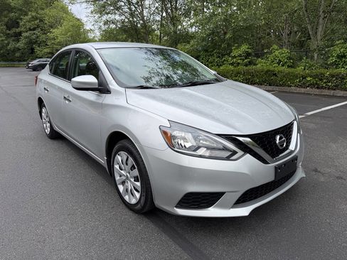 Used 2017 Nissan Sentra S FWD image 3