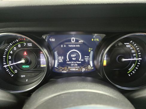 Used 2023 Jeep Wrangler Unlimited Sahara w/ Cold Weather Group image 19