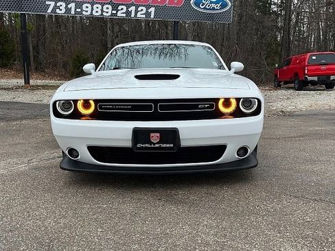 Used 2022 Dodge Challenger GT RWD image 2
