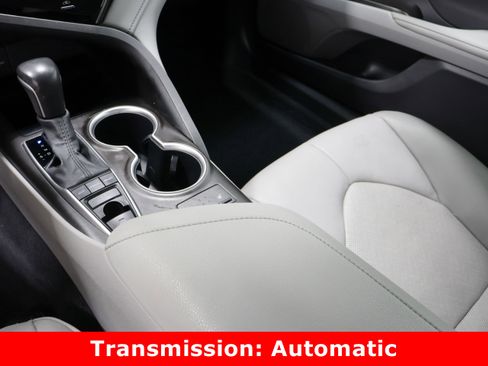 Used 2024 Toyota Camry XLE image 17