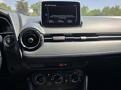 Used 2017 Toyota Yaris iA image 2