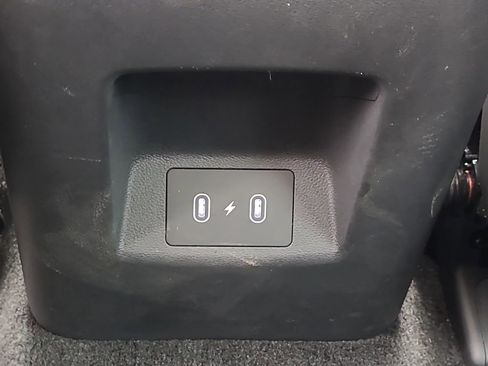 Used 2025 Hyundai Tucson SE image 16