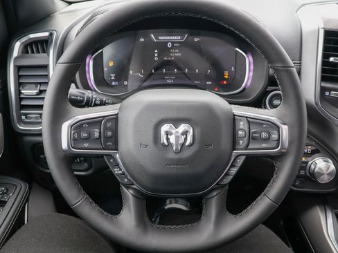 New 2026 RAM 1500 Laramie AWD/4WD image 34