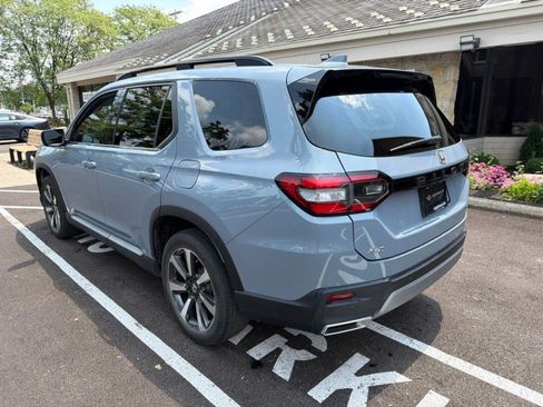 Certified 2024 Honda Pilot Touring image 14