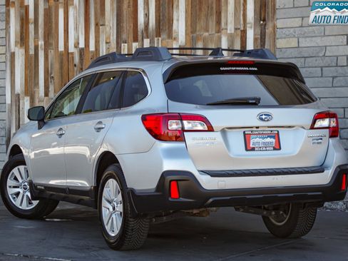 Used 2019 Subaru Outback 2.5i Premium image 4