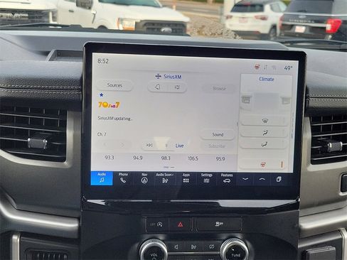 Used 2024 Ford Expedition Max XLT image 16