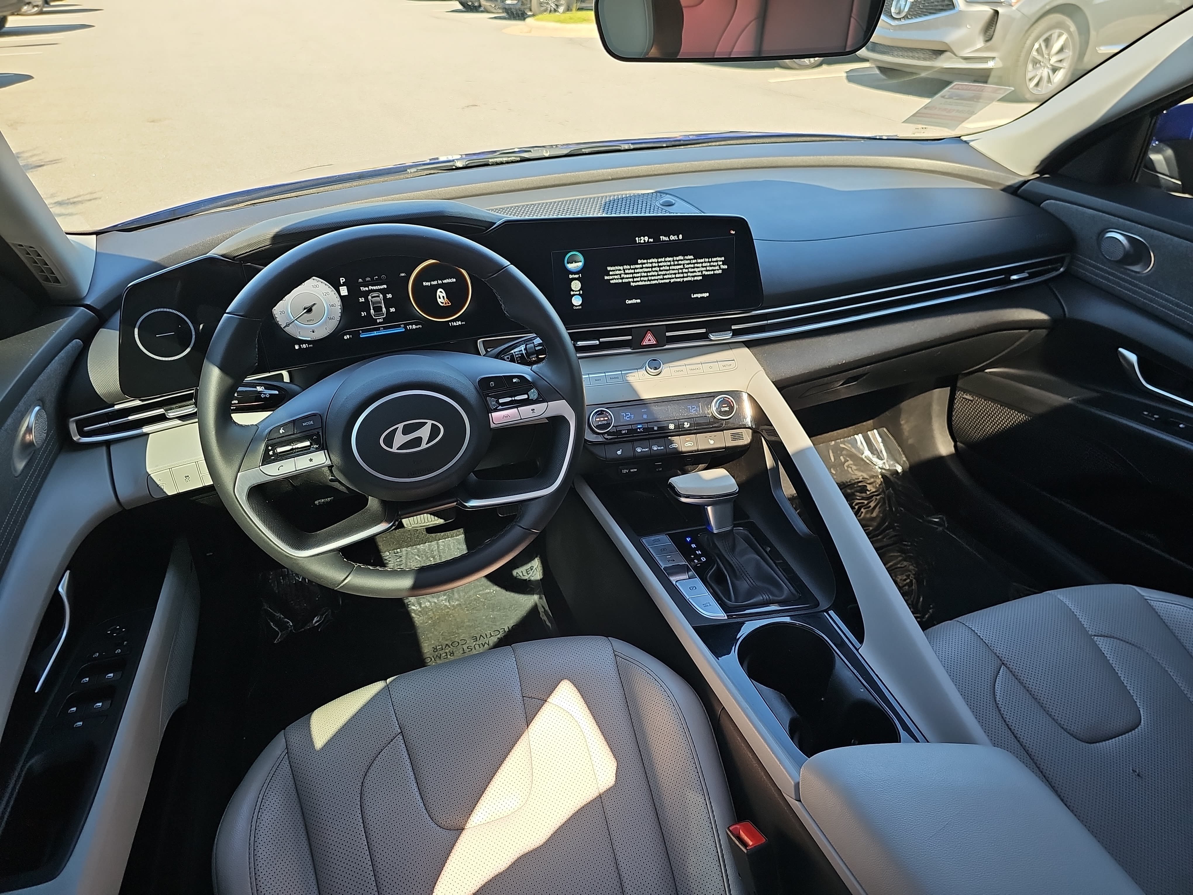 Used 2024 Hyundai Elantra Limited FWD image 16