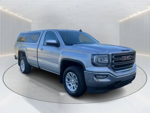 Used 2017 GMC Sierra 1500 SLE w/ SLE Preferred Package AWD/4WD image 3