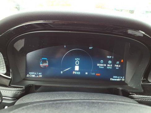 Used 2023 Lincoln Corsair AWD w/ Equipment Group 101A image 16