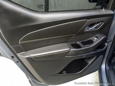 Used 2018 Chevrolet Traverse LT image 21