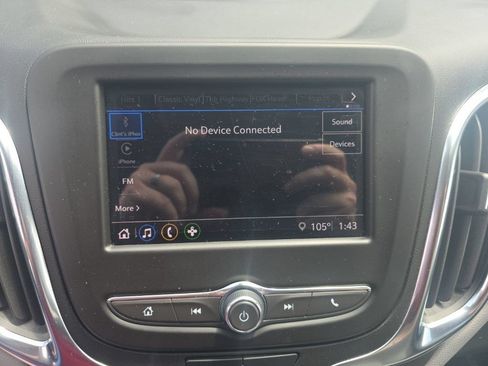 Used 2022 Chevrolet Equinox LS w/ LS Convenience Package AWD/4WD image 8