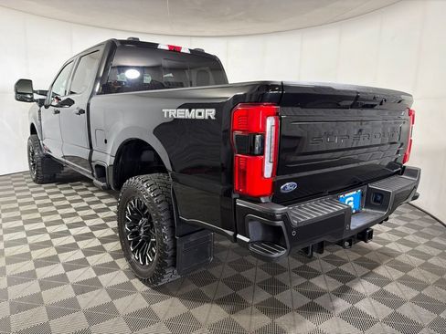 Used 2025 Ford F250 Platinum w/ Tremor Off-Road Package AWD/4WD image 6