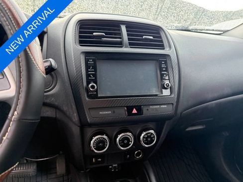 Used 2019 Mitsubishi Outlander Sport ES AWD/4WD image 12