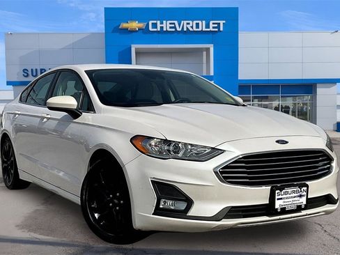 Used 2019 Ford Fusion SE w/ Equipment Group 151A image 11