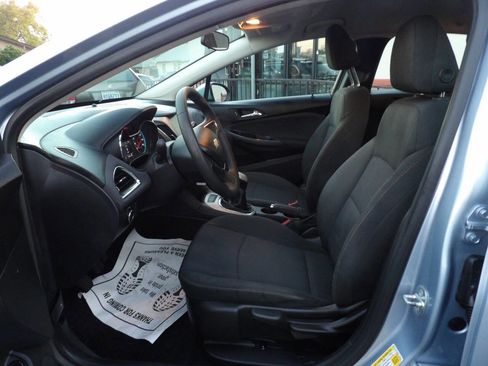 Used 2017 Chevrolet Cruze LS image 8