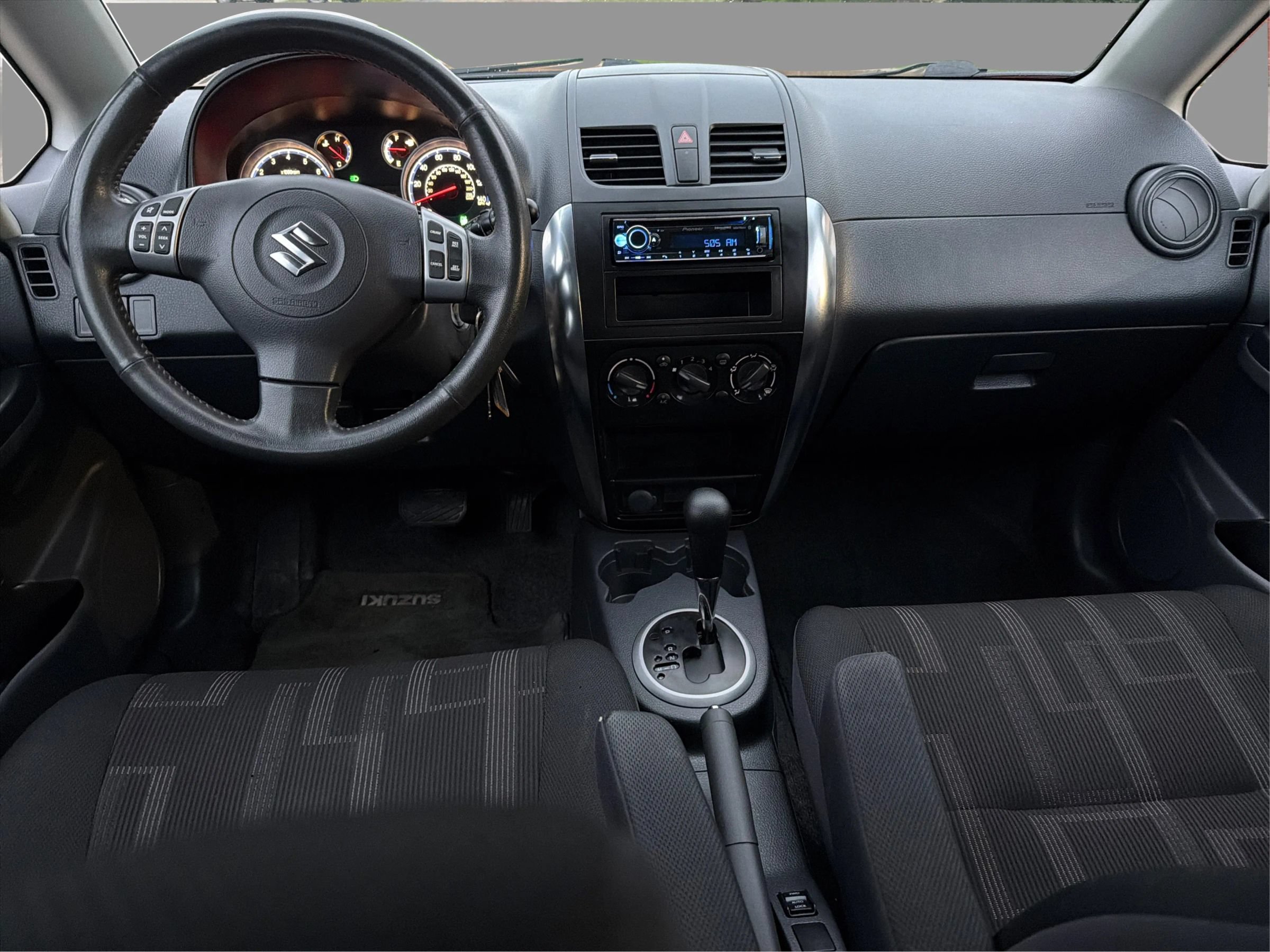 Used 2012 Suzuki SX4 AWD Hatchback image 29