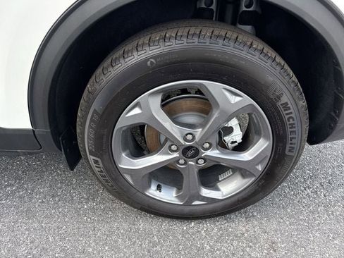 New 2025 Ford Escape ST-Line w/ Cold Weather Package image 10