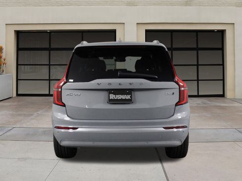 New 2025 Volvo XC90 B6 Ultra AWD/4WD image 4