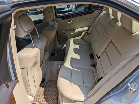 Used 2015 Mercedes-Benz E 350 4MATIC Sedan image 7