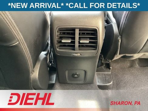 Used 2024 Ford Escape Platinum AWD/4WD image 16