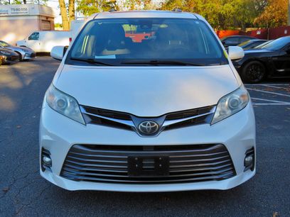 Used 2020 Toyota Sienna XLE