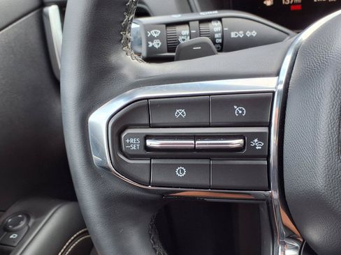 Used 2025 GMC Terrain Elevation w/ Elevation Premium Package AWD/4WD image 13
