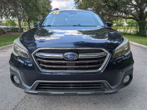 Used 2018 Subaru Outback 2.5i Limited AWD/4WD image 2